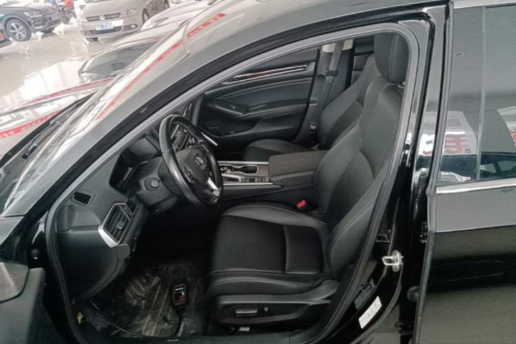 Used Honda Accord 2022 260TURBO Luxury Edition Left Front Seat