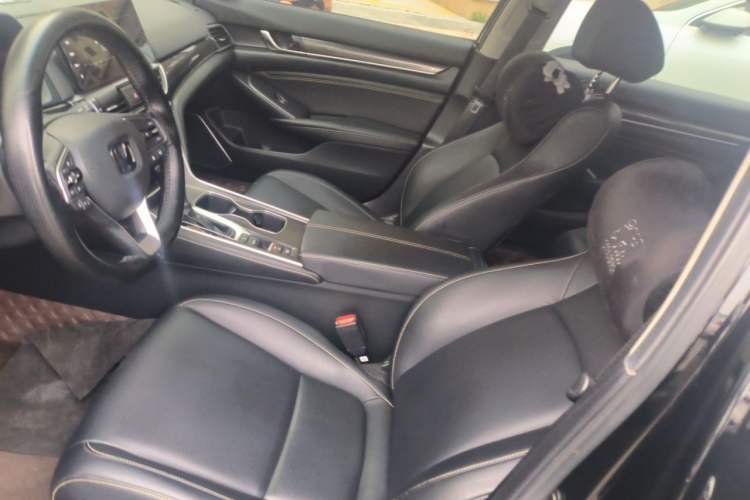 Used Honda Accord 2022 260TURBO Phantom Night · Prestige Edition Left Front Seat