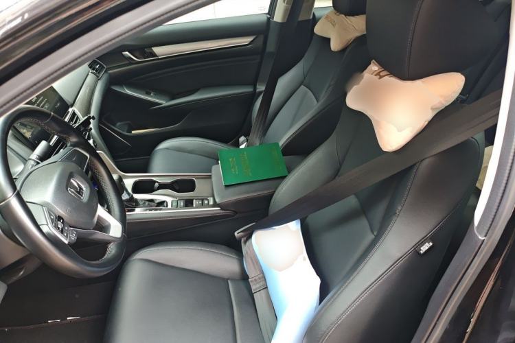Used Honda Accord 2022 260TURBO Luxury Edition Left Front Seat