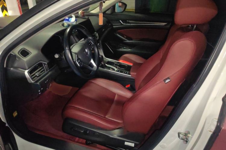 Used Honda Accord 2022 260TURBO Phantom Night · Prestige Edition Left Front Seat
