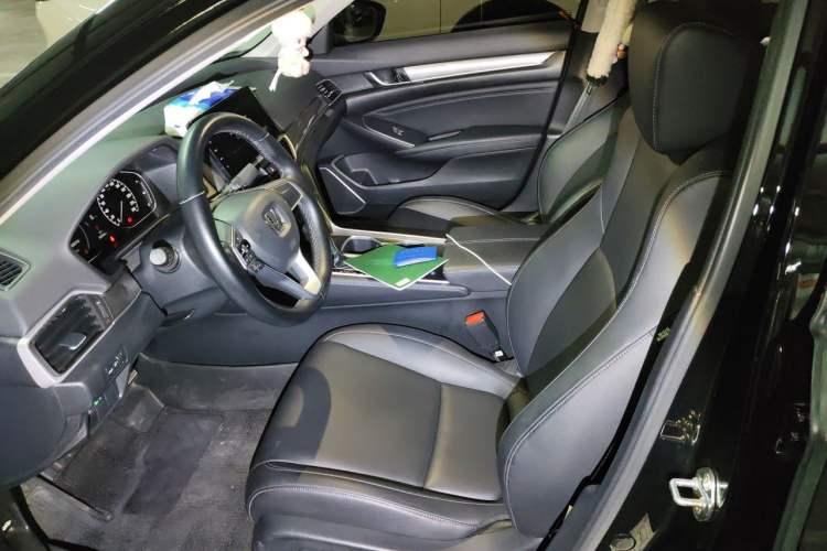 Used Honda Accord 2022 260TURBO Luxury Edition Left Front Seat