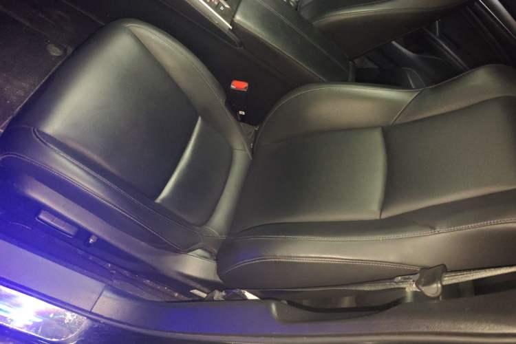 Used Honda Accord 2022 260TURBO Luxury Edition Left Front Seat