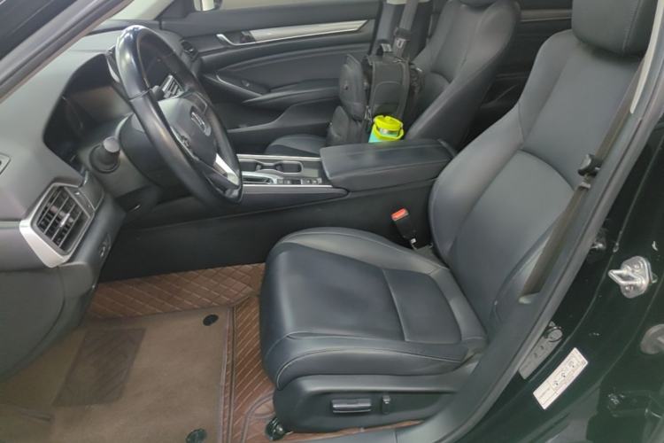 Used Honda Accord 2022 260TURBO Luxury Edition Left Front Seat