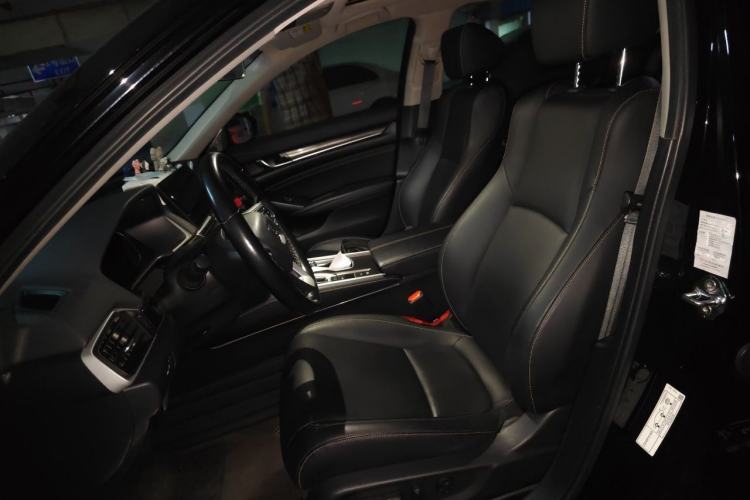 Used Honda Accord 2022 260TURBO Phantom Night · Prestige Edition Left Front Seat