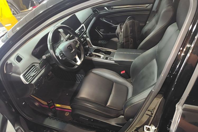 Used Honda Accord 2022 260TURBO Phantom Night · Prestige Edition Left Front Seat