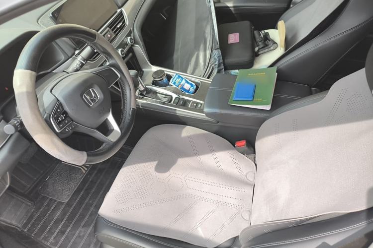 Used Honda Accord 2022 260TURBO Luxury Edition Left Front Seat