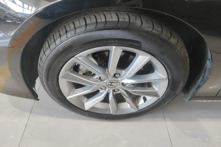Used Honda Accord 2022 260TURBO Luxury Edition Left Front Wheel Hub