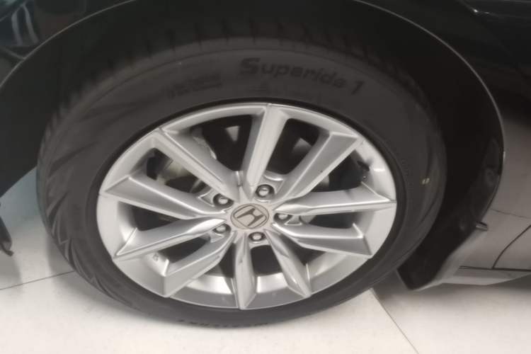 Used Honda Accord 2022 260TURBO Luxury Edition Left Front Wheel Hub