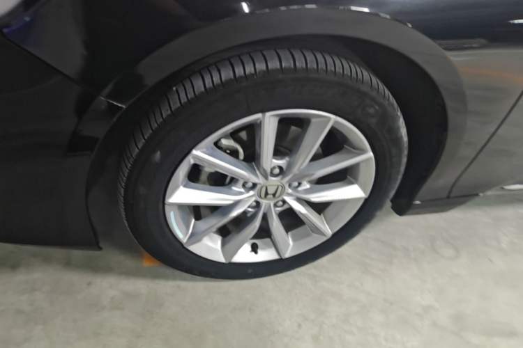 Used Honda Accord 2022 260TURBO Luxury Edition Left Front Wheel Hub