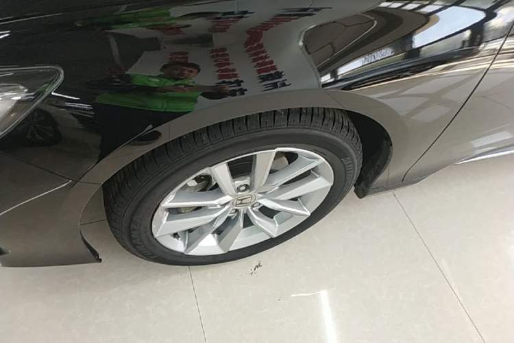 Used Honda Accord 2022 260TURBO Luxury Edition Left Front Wheel Hub