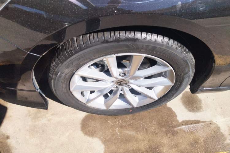 Used Honda Accord 2022 260TURBO Luxury Edition Left Front Wheel Hub
