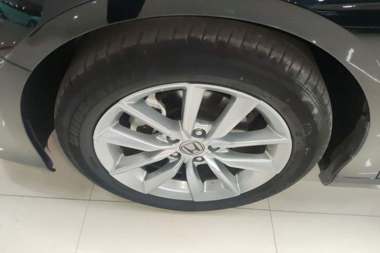 Used Honda Accord 2022 260TURBO Luxury Edition Left Front Wheel Hub