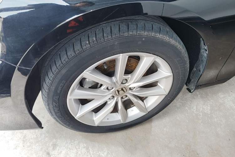 Used Honda Accord 2022 260TURBO Luxury Edition Left Front Wheel Hub