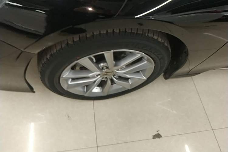 Used Honda Accord 2022 260TURBO Luxury Edition Left Front Wheel Hub