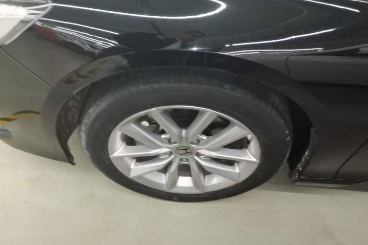 Used Honda Accord 2022 260TURBO Luxury Edition Left Front Wheel Hub