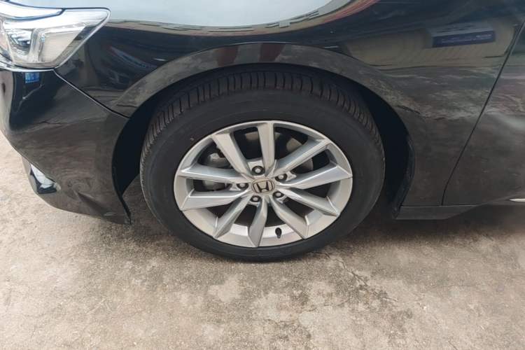 Used Honda Accord 2022 260TURBO Luxury Edition Left Front Wheel Hub