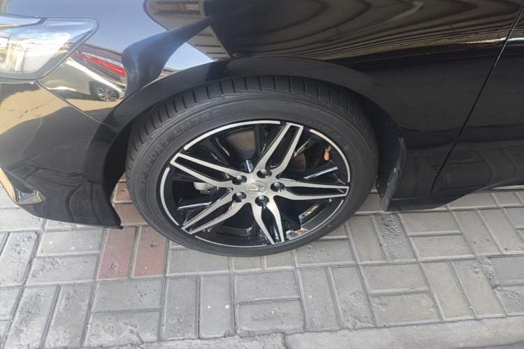 Used Honda Accord 2022 260TURBO Phantom Night · Prestige Edition Left Front Wheel Hub