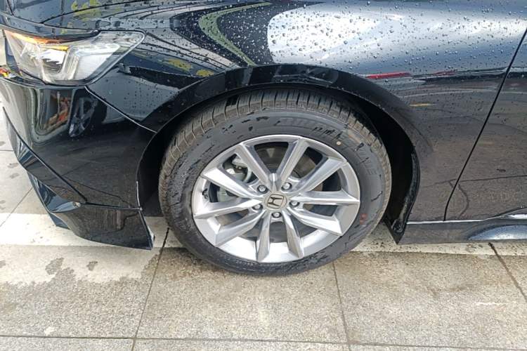 Used Honda Accord 2022 260TURBO Luxury Edition Left Front Wheel Hub