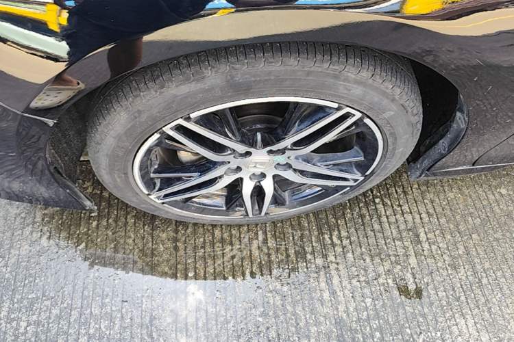 Used Honda Accord 2022 260TURBO Phantom Night · Prestige Edition Left Front Wheel Hub