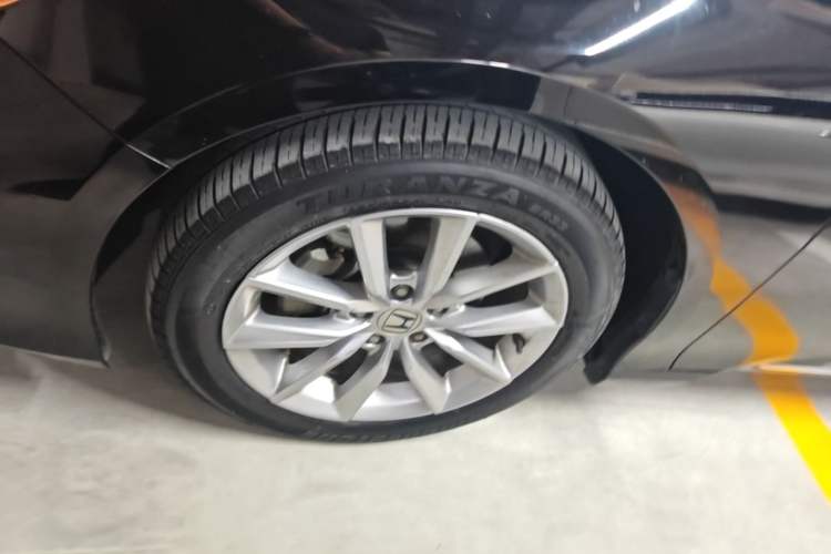 Used Honda Accord 2022 260TURBO Luxury Edition Left Front Wheel Hub