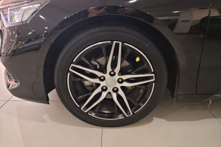 Used Honda Accord 2022 260TURBO Phantom Night · Prestige Edition Left Front Wheel Hub