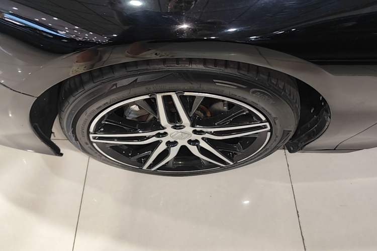 Used Honda Accord 2022 260TURBO Phantom Night · Prestige Edition Left Front Wheel Hub