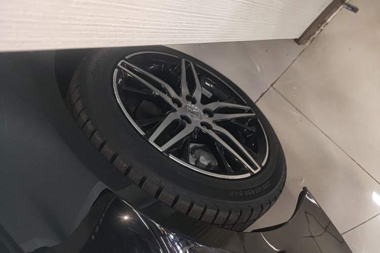 Used Honda Accord 2022 260TURBO Phantom Night · Prestige Edition Left Front Wheel Hub