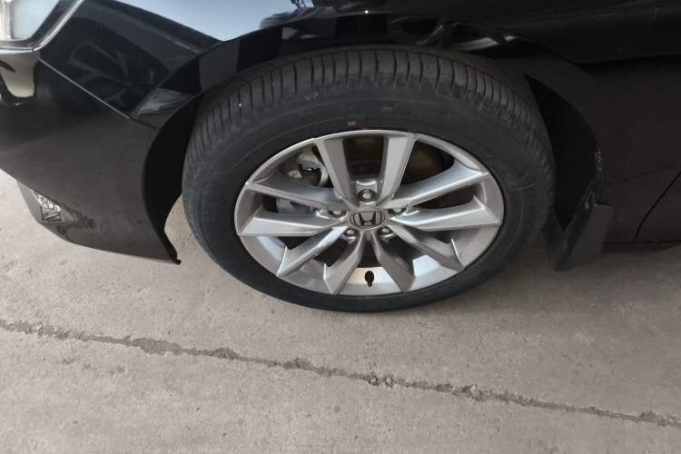 Used Honda Accord 2022 260TURBO Luxury Edition Left Front Wheel Hub