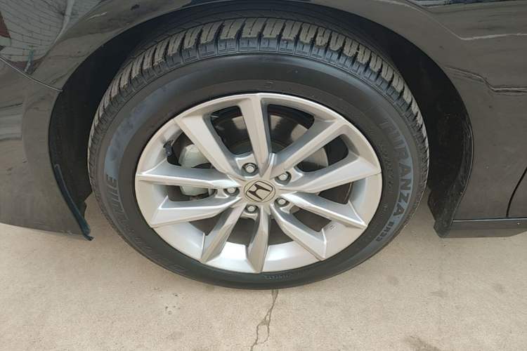 Used Honda Accord 2022 260TURBO Luxury Edition Left Front Wheel Hub
