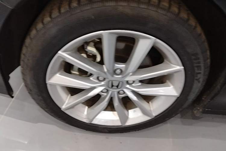Used Honda Accord 2022 260TURBO Luxury Edition Left Front Wheel Hub
