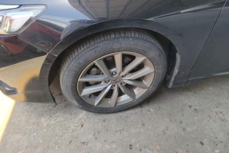 Used Honda Accord 2022 260TURBO Luxury Edition Left Front Wheel Hub