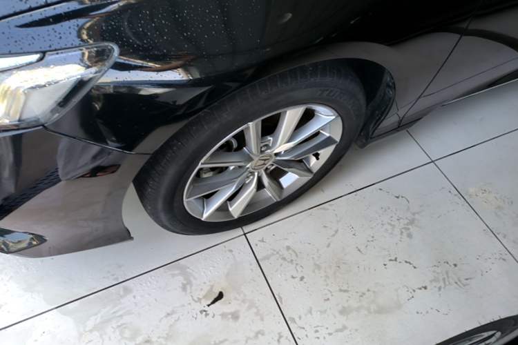 Used Honda Accord 2022 260TURBO Luxury Edition Left Front Wheel Hub