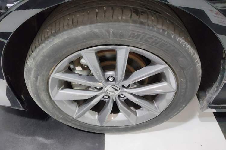 Used Honda Accord 2022 260TURBO Luxury Edition Left Front Wheel Hub