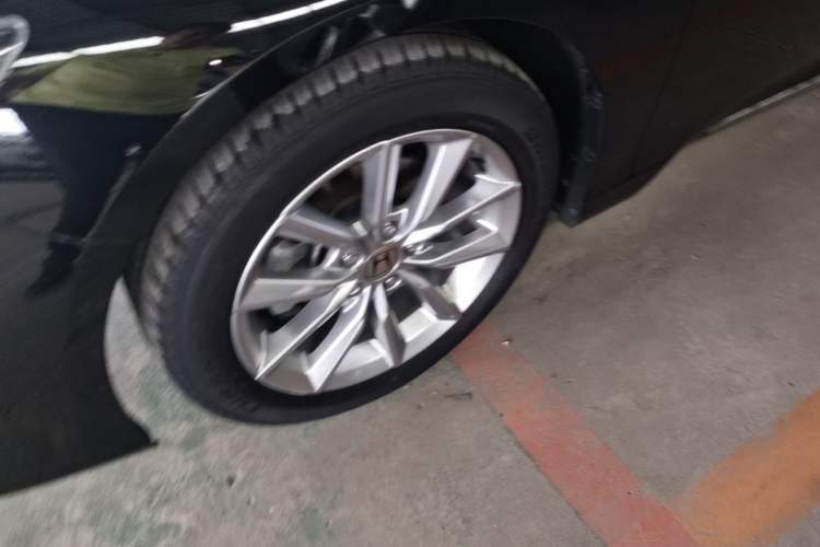 Used Honda Accord 2022 260TURBO Luxury Edition Left Front Wheel Hub