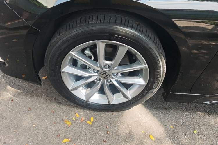 Used Honda Accord 2022 260TURBO Luxury Edition Left Front Wheel Hub