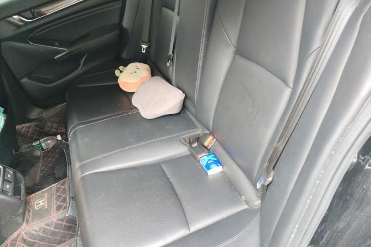 Used Honda Accord 2022 260TURBO Phantom Night · Prestige Edition Left Rear Seat