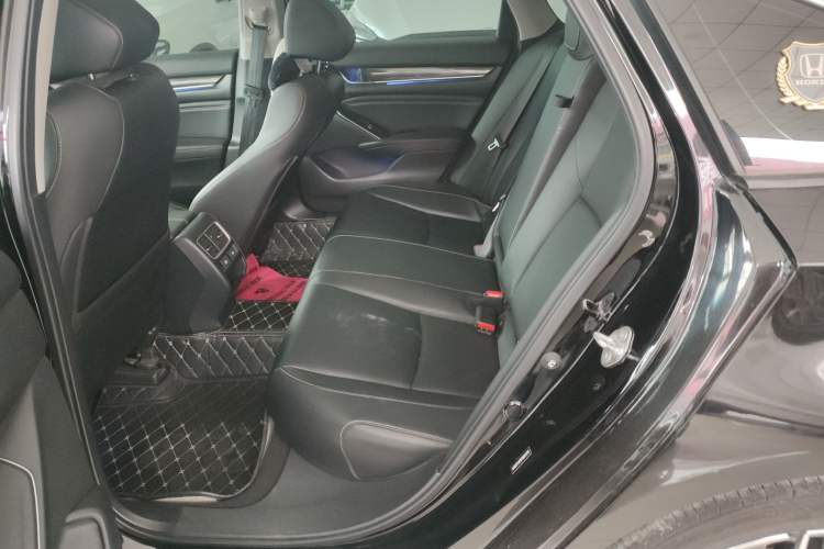 Used Honda Accord 2022 260TURBO Phantom Night · Prestige Edition Left Rear Seat