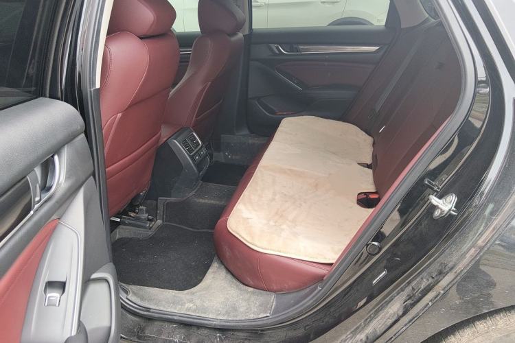 Used Honda Accord 2022 260TURBO Phantom Night · Prestige Edition Left Rear Seat