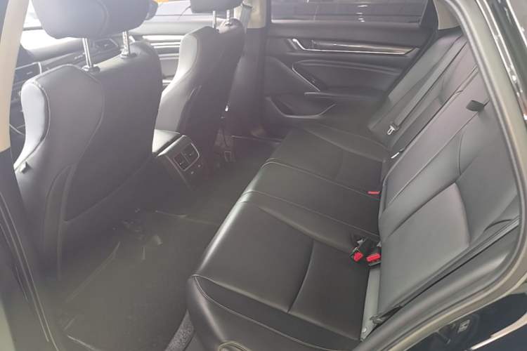 Used Honda Accord 2022 260TURBO Phantom Night · Prestige Edition Left Rear Seat