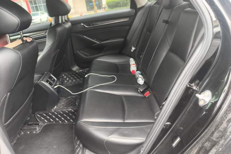 Used Honda Accord 2022 260TURBO Phantom Night · Prestige Edition Left Rear Seat