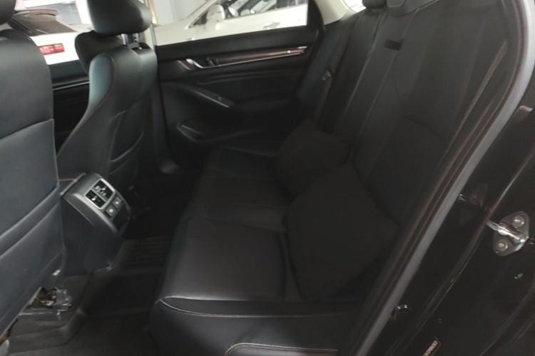 Used Honda Accord 2022 260TURBO Phantom Night · Prestige Edition Left Rear Seat