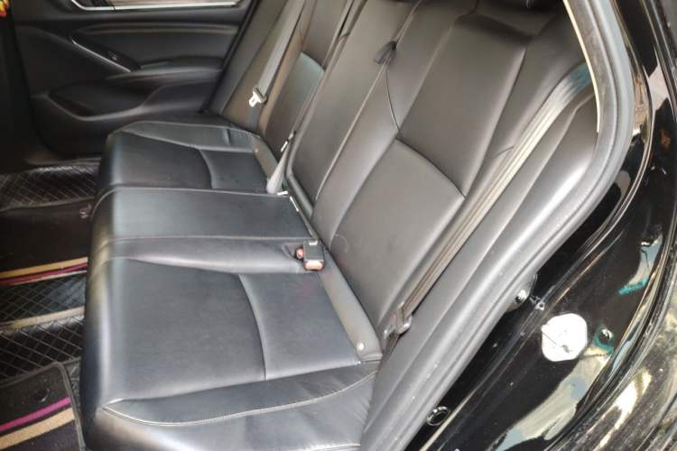 Used Honda Accord 2022 260TURBO Phantom Night · Prestige Edition Left Rear Seat