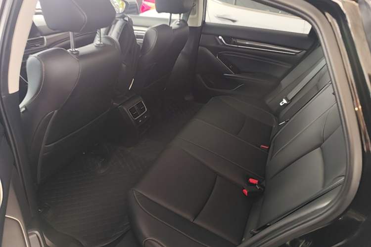 Used Honda Accord 2022 260TURBO Phantom Night · Prestige Edition Left Rear Seat
