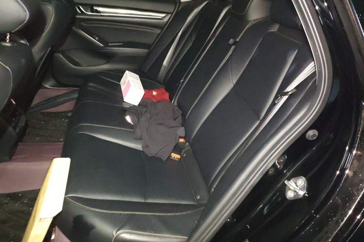 Used Honda Accord 2022 260TURBO Phantom Night · Prestige Edition Left Rear Seat