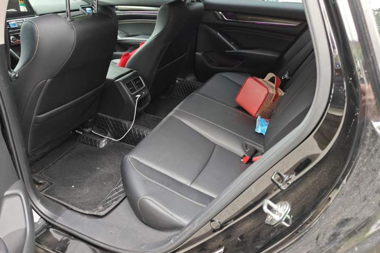 Used Honda Accord 2022 260TURBO Phantom Night · Prestige Edition Left Rear Seat