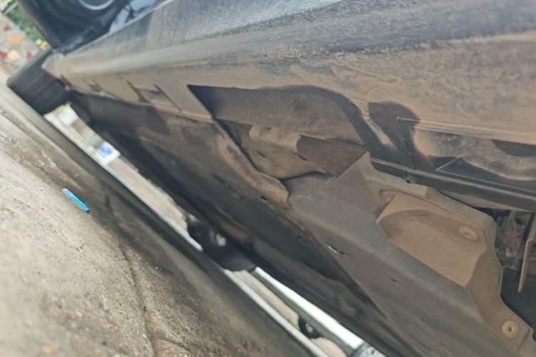 Used Honda Accord 2022 260TURBO Phantom Night · Prestige Edition Left Side Sill