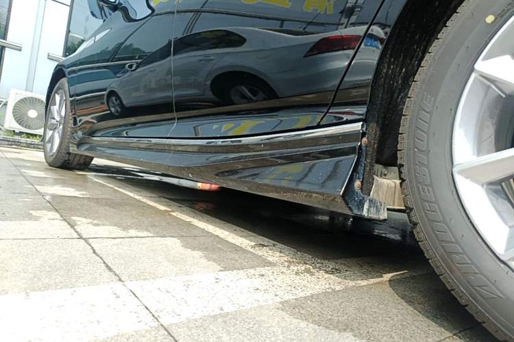 Used Honda Accord 2022 260TURBO Luxury Edition Left Side Sill