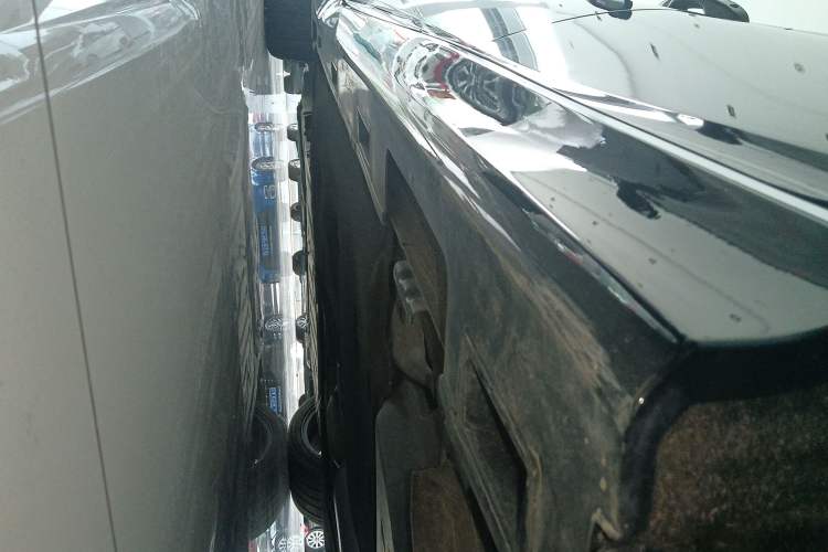 Used Honda Accord 2022 260TURBO Phantom Night · Prestige Edition Left Side Sill