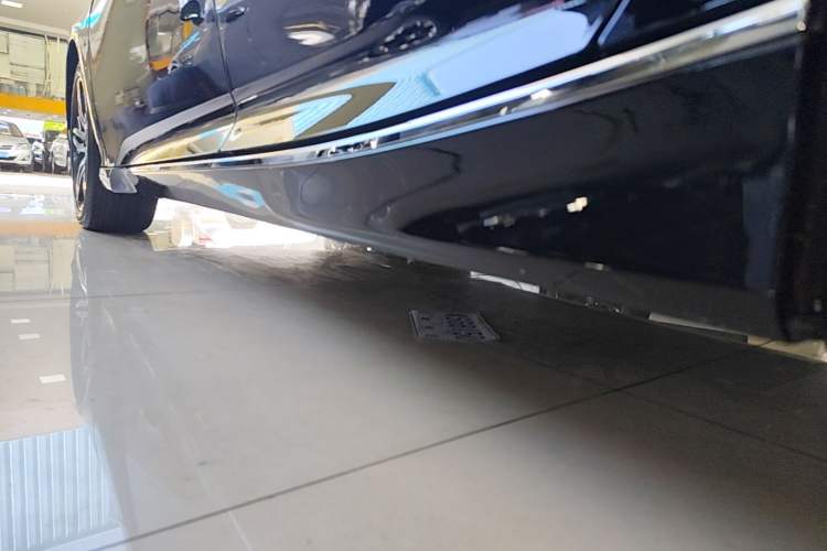 Used Honda Accord 2022 260TURBO Phantom Night · Prestige Edition Left Side Sill