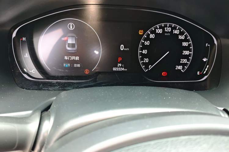 Used Honda Accord 2022 260TURBO Luxury Edition Odometer Close Up